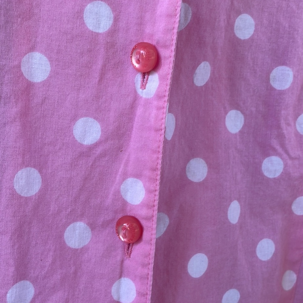 JONES NEW YORK SIGNATURE BARBIE PINK POLKA DOT SLEEVELESS SHIRT - Picture 3 of 8